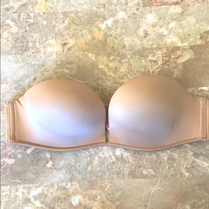 Victoria’s Secret Bombshell Strapless Push-Up Bra